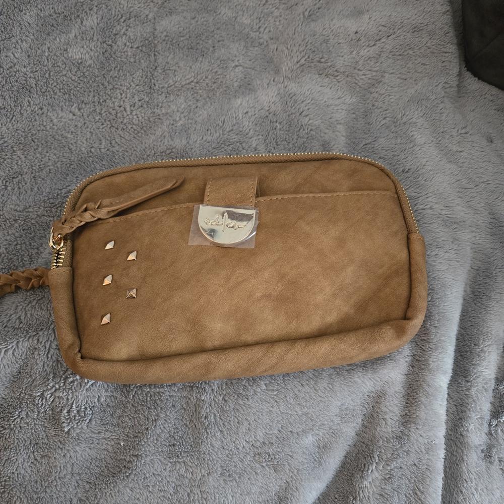 Brand Bew Rad Rev Oak Crossbody Sling